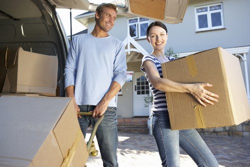 Screen-reader friendly content layout for Acton moving service